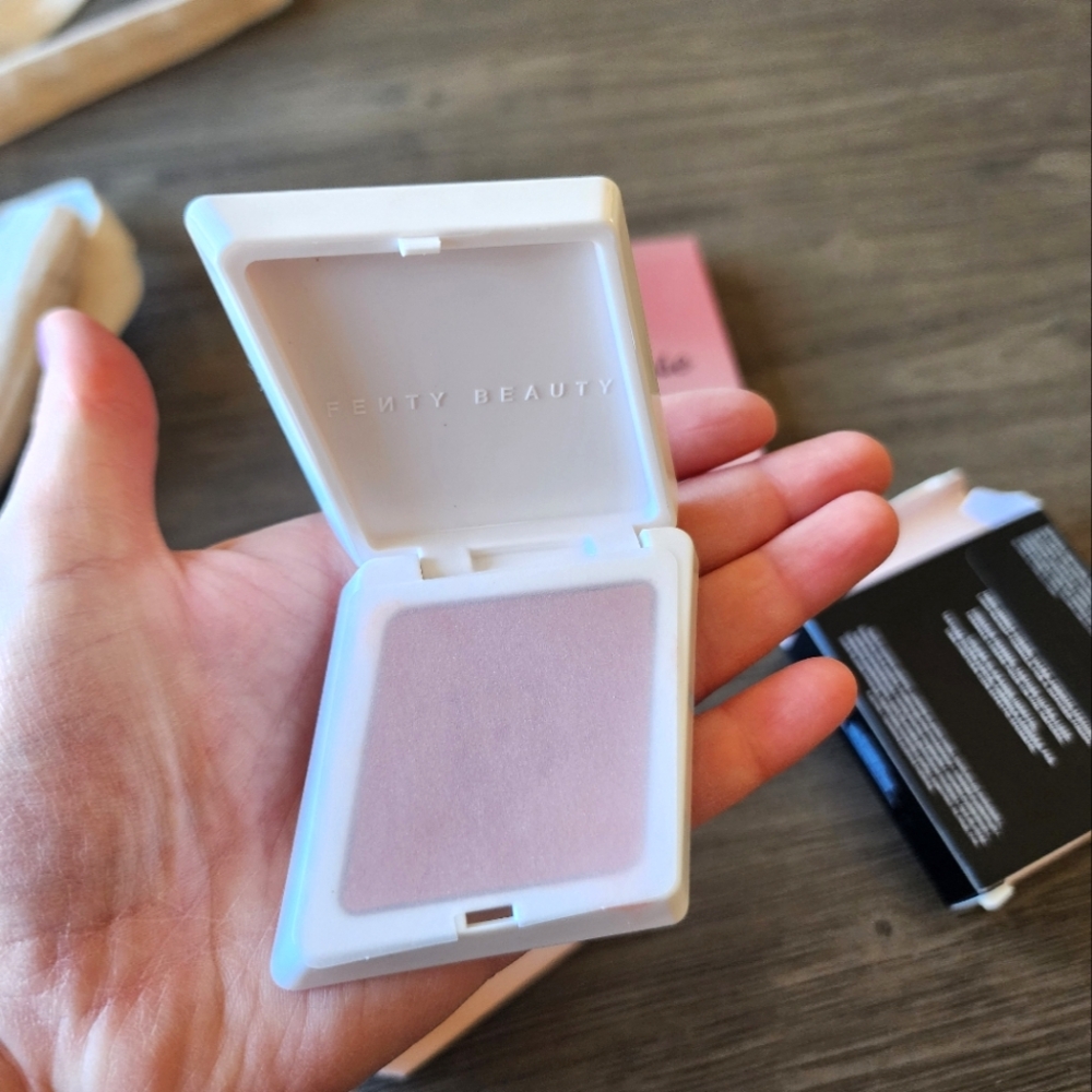 Fenty Beauty Suede Powder Blush - Sundress SZN - Picture 5 of 6